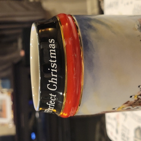 Budweiser "A Perfect Christmas" Beer Stein,1992 Excellent Condition - Picture 4 of 8